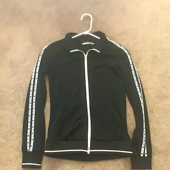 A black sweater🖤 - Picture 1 of 4